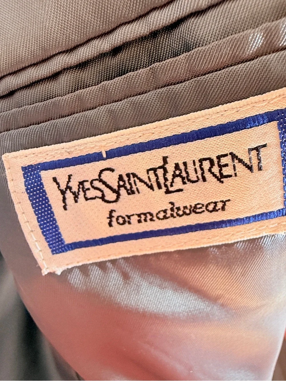 Yves Saint Laurent Vintage Men’s Gray Pinstripe Tuxedo Jacket Satin Lapel 40R
